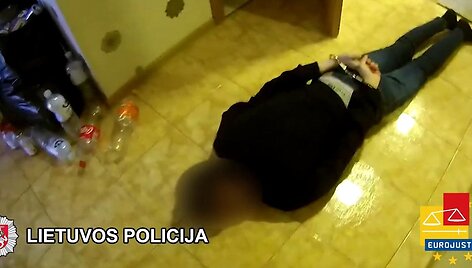 policija