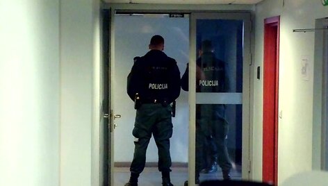 pareigunai-nuo-kameru-kruopsciai-saugo-istrazdauskaites-nuzudymu-itariamus-asmenis