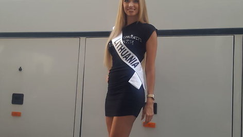 Jelena Adomauskaitė konkurse „Miss Tourism Universe 2016“