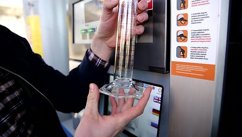 testas-kiek-degalu-lieka-uzpylimo-zarnoje