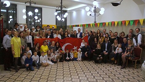 Turkijos lietuviai &scaron;venčia atkurtos Lietuvos &scaron;imtmetį