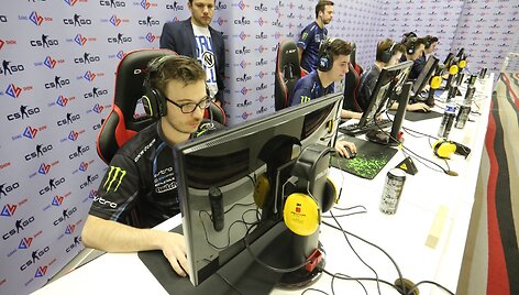 Į Lietuvą atvyko stipriausios CS:GO komandos 
