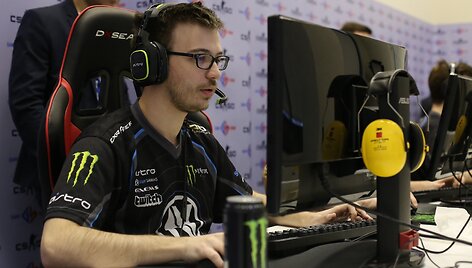 Į Lietuvą atvyko stipriausios CS:GO komandos 