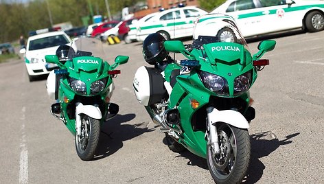 Policijos patrulių „Yamaha FJR1300“