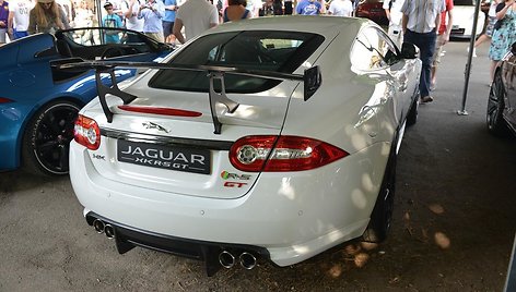 „Jaguar XK R-S GT“
