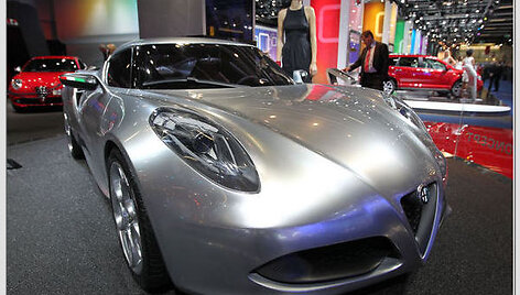 Į sportiniai &bdquo;Alfa Romeo&ldquo; automobilius dairosi &bdquo;Volswagen&ldquo; grupė