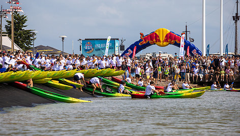 RED BULL 211 – multisporto estafetė Kuršių nerijoje. Nuotraukos: Mantas Repečka, Evelina Sabaliauskaitė, Lukas Grušečkas, Rokas Lukoševičius, Saulius Čirba.