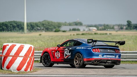&bdquo;RC Cola racing by 8000RPM motorsport&ldquo; 