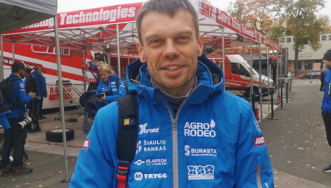 vaidoto-zalos-komentaras-apie-avarija-testiniame-rally-aukstaitija-greicio-ruoze