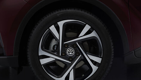 Atnaujintas &bdquo;Toyota C-HR&ldquo;