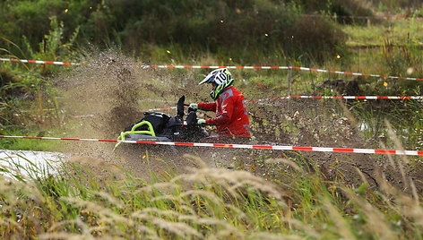 Autosporto sezono uždarymo varžybos Uoginiuose