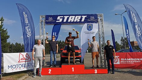 Apdovanojimų akimirka