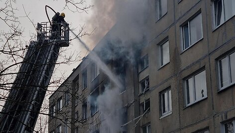 Daugiabučio gaisras Vir&scaron;uli&scaron;kėse