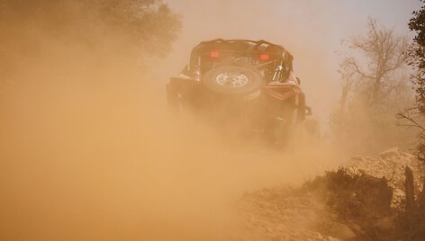 &bdquo;Izotono sportas&ldquo; ekipažas &bdquo;Rallye du Maroc&ldquo; pirmame etape