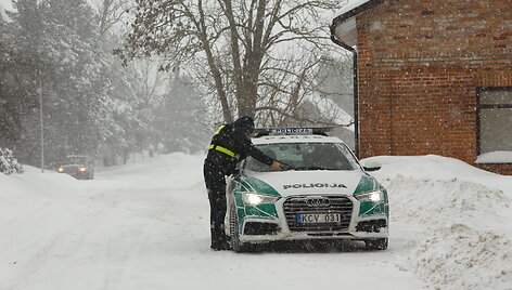 Panevėžio miestą ir rajoną nuklojo sniegas