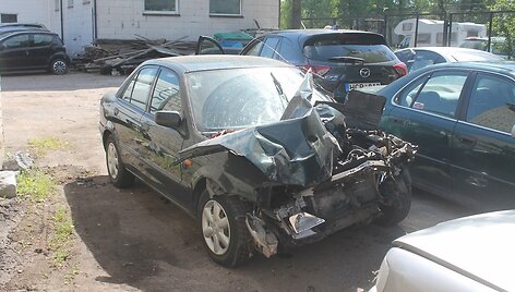 Automobilis po avarijos