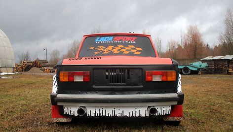 ZAZ su &bdquo;Audi&ldquo; agregatais