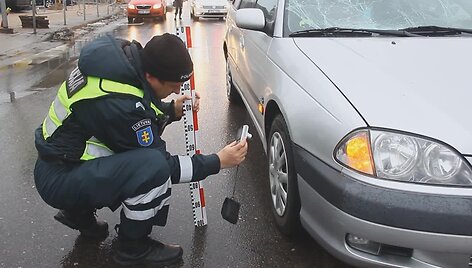 toyota-ir-pesciojo-susidurimas-panevezyje