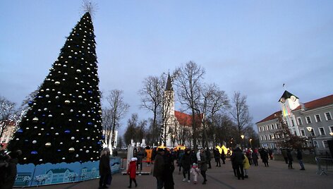 Kalėdų eglės įžiebimas &Scaron;iauliuose