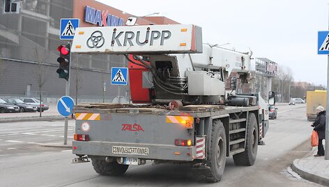 Dėl sprogimų grėsmės policija užtvėrė gatves prie &Scaron;iaulių &bdquo;Aukropolio&ldquo; ir &bdquo;Bruklino&ldquo;