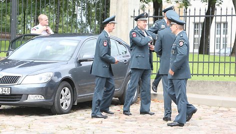 Telšiai palydi žuvusį pareigūną Liudą Šimkų į paskutinę kelionę