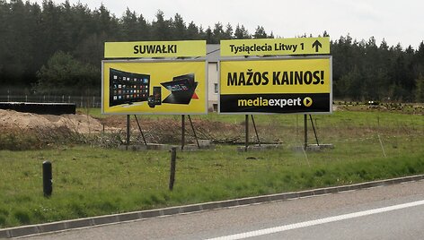Pirmoji komercinė kelionė į Lenkiją