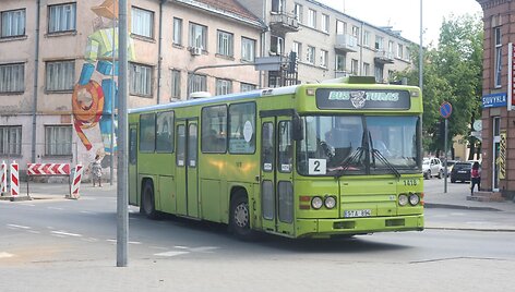 &Scaron;iaulių &bdquo;Busturo&ldquo; darbuotojai mitinge reikalavo keisti bendrovės vadovybę