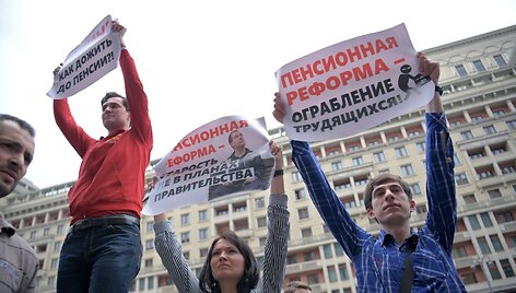 Protestas prie&scaron; pensijų reformą prie Valstybės Dūmos