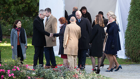Popiežius Pranci&scaron;kus Talino botanikos sode