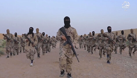 Deir ez Zoro miestą apsupę &bdquo;Islamo valstybės kovotojai&ldquo;