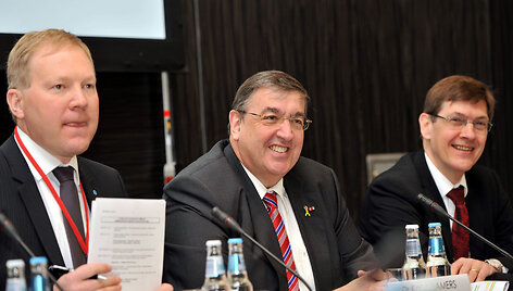 Marko Mihkelsonas (kairėje)