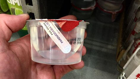 Puodeliai su alkoholiu