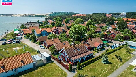 Nidoje parduodami svečių namai 