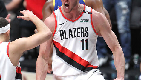 &bdquo;Golden State Warriors&ldquo; krep&scaron;ininkai pirmauja serijoje prie&scaron; &bdquo;Blazers&ldquo; 3-0.