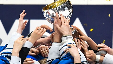 &Scaron;ventė Suomijoje  &ndash; &scaron;alies ledo ritulininkai tapo pasaulio čempionais.