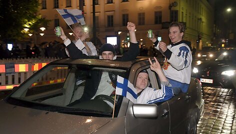 &Scaron;ventė Suomijoje  &ndash; &scaron;alies ledo ritulininkai tapo pasaulio čempionais.