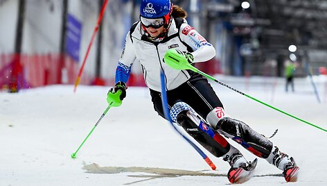 Petra Vlhova sezonui ruo&scaron;ėsi Druskininkuose.