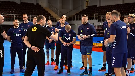 Lietuvos rankinio rinktinė rengiasi mačui Alytuje. 