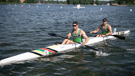 Lietuvos baidarių ir kanojų čempionatas Trakuose. Mindaugas Maldonis ir Andrejus Olijnikas.