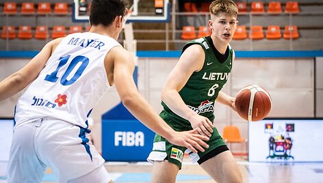 Lietuvos jaunimo (iki 18 metų) rinktinė pradėjo Europos čempionatą pralaimėjimu Izraeliui. Justas Stonkus pelnė 26 ta&scaron;kus.