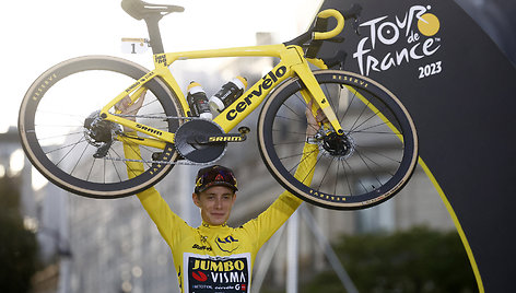 Jonas Vingegaardas triumfavo "Tour de France" lenktynėse.