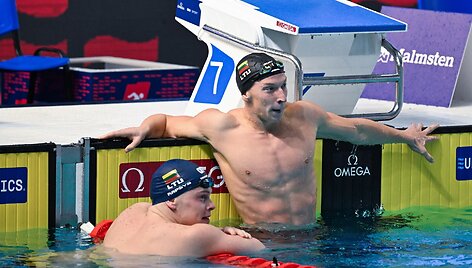 Tomas Lukminas ir Danas Rap&scaron;ys fini&scaron;avo tą pačią akimirką.