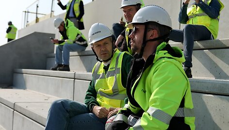 Nacionalinio stadiono statybas apžiūrėjo Vilniaus &bdquo;Žalgirio&ldquo; klubo vadovai.Andrius Tapinas, Mindaugas Kasperūnas, &bdquo;Naresta&ldquo; vadovas Tadas Grincevičius.