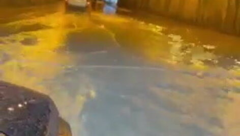 60e41559de62dvideo_60e41557c7bec