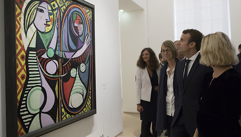 Prancūzijos prezidentas Paryžiuje atidarė didelę Picasso parodą