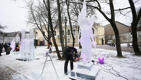 Ledo skulptūrų gamyba