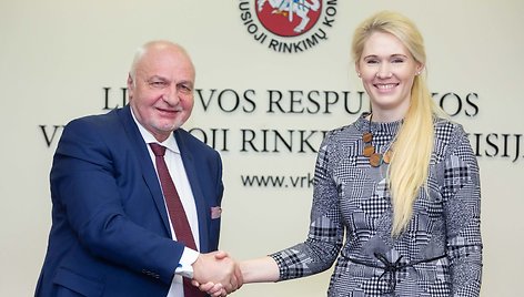 Valentinas Mazuronis ir Laura Matjošaitytė