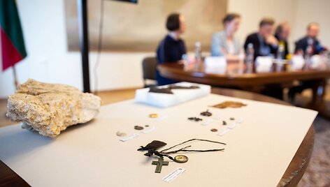 Archeologinių kasinėjimų metu Gedimino kalne aptikti radiniai