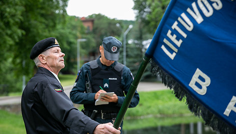 Piketas prie Rusijos ambasados Vilniuje