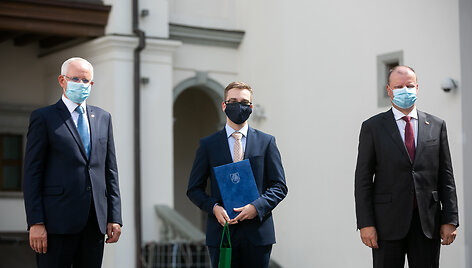 &Scaron;imtu balų egzaminus i&scaron;laikiusių abiturientų apdovanojimų ceremonija